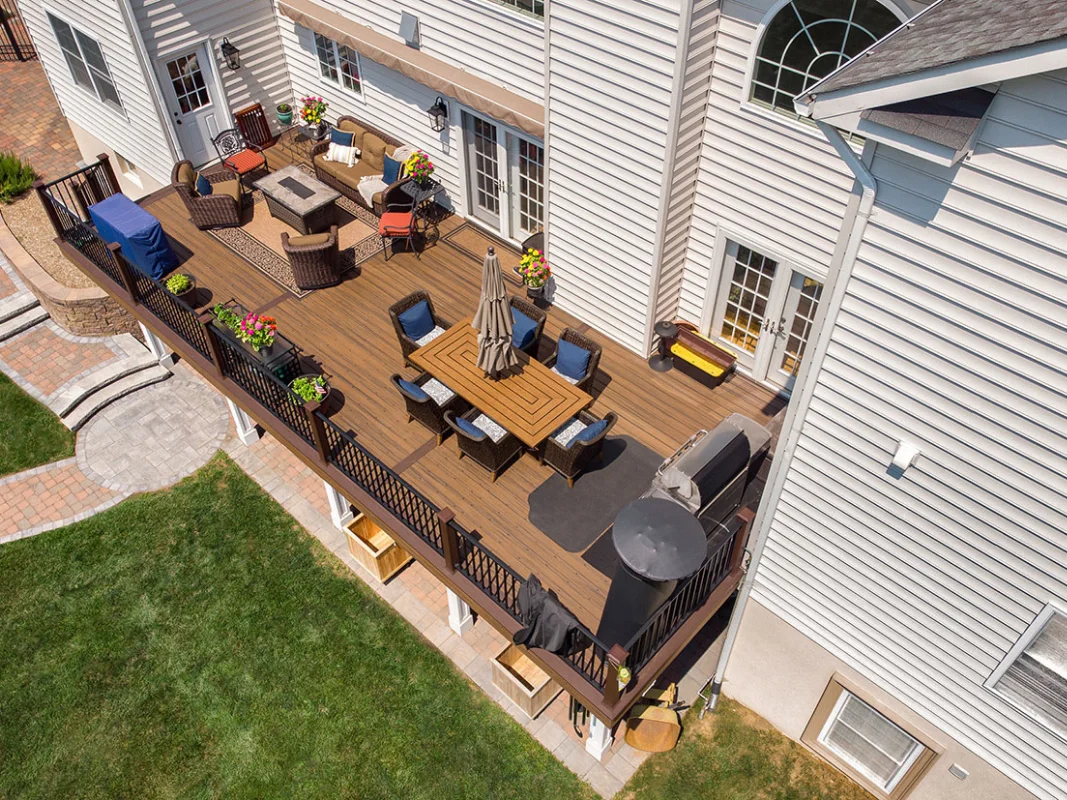Custom Deck Builders in Farmington Hills, MI